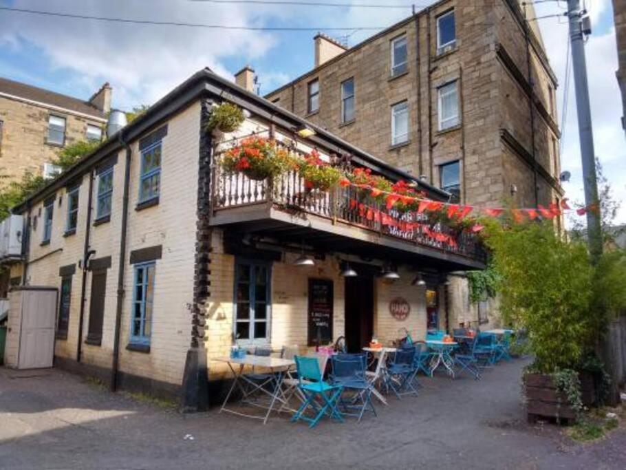 Fabulous Location, One Bedroom West End Flat, Just Off Byres Rd, Close To Sec & Hydro Glasgow Bagian luar foto